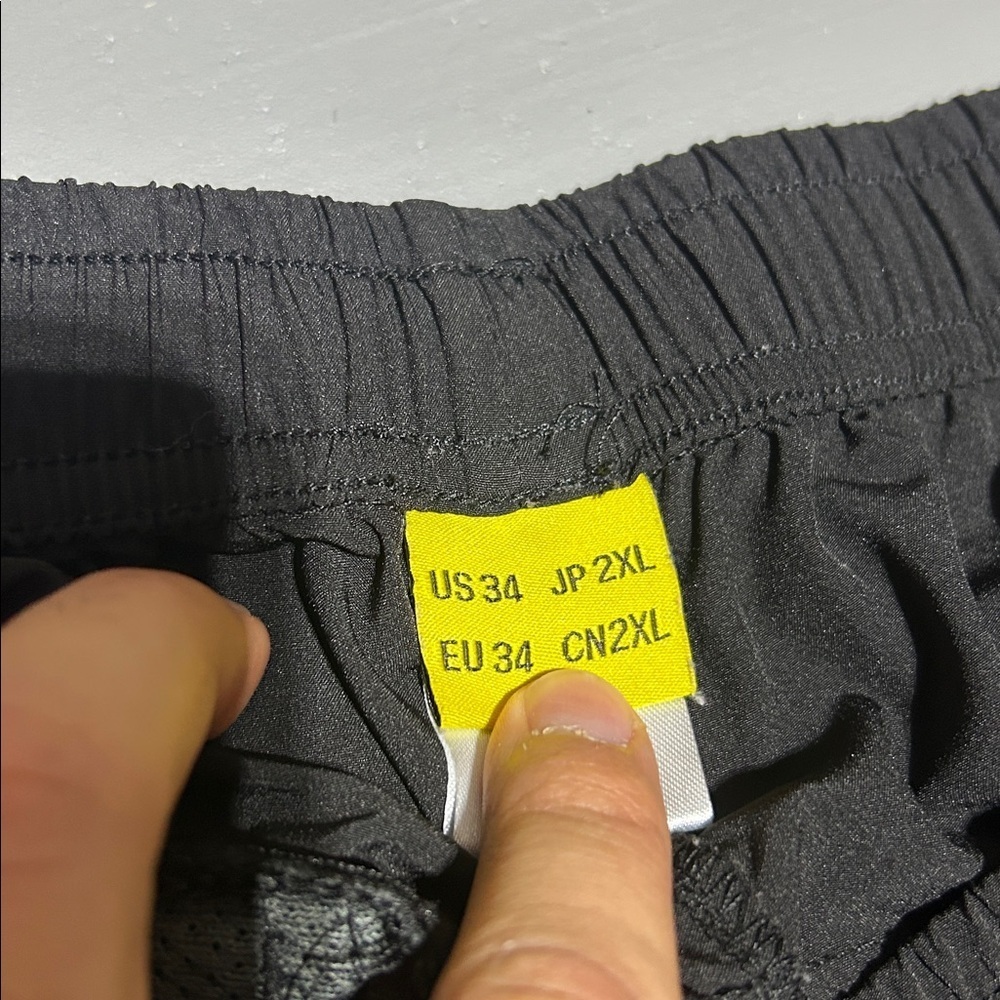 Black Running Sweatpants (Men’s Waist 34) - Picture 6 of 9
